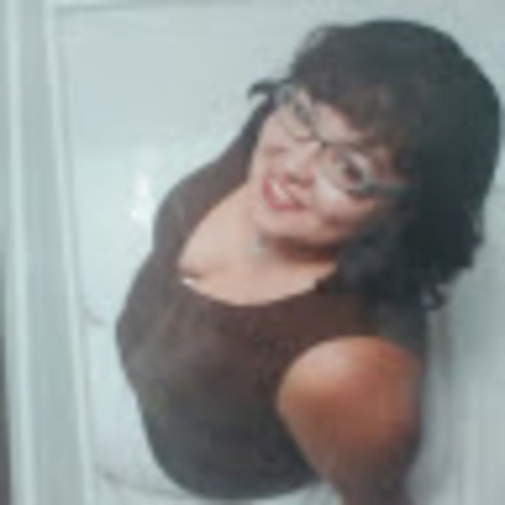 Meet your Posher, Aly